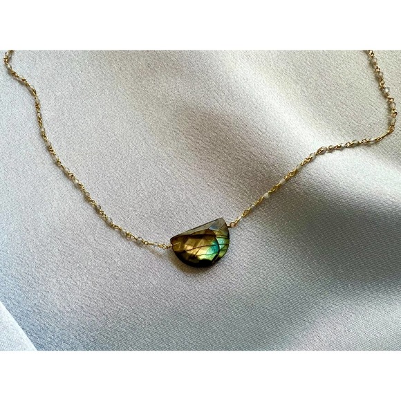 *Sloane* Labradorite Gemstone Rosary Choker - Picture 3 of 6